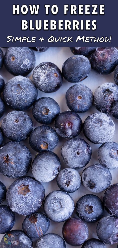 How To Freeze Blueberries, Freeze Blueberries, Freeze Fruit, Healthy Easter Treats, Amazing Vegetarian Recipes, Healthy Spring Recipes, Healthy Blueberry Muffins, Blueberry Season, Mixed Berry Smoothie