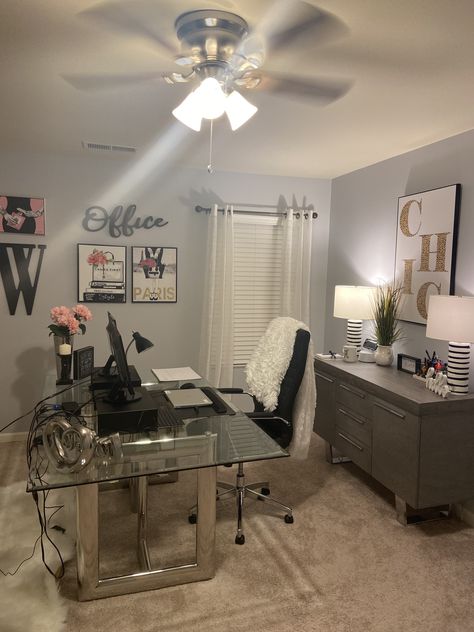 Women Office Space At Home, Office Room Ideas For Women, Women Office Ideas At Home, Work Office Ideas For Women, Work Office Decor Ideas For Women, Glam Office Ideas Small Spaces, Zen Office Decor Ideas Work Spaces, Work Room Ideas Office Decor, Business Room Ideas