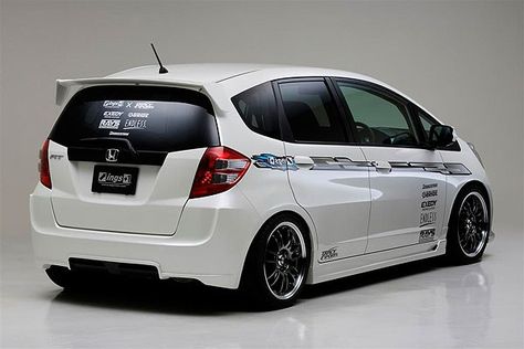 Nice 2008 Honda Fit Modified, Honda Fit Custom, Honda Jazz Modified, Cute Small Cars, Honda Fit Modified, 2009 Honda Fit, Datsun Car, Honda Fit Jazz, Car Modification