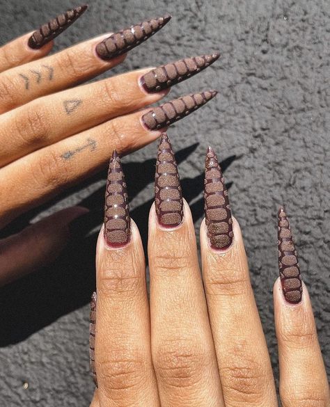 Snake Print Nails Acrylic, Nail Art Snakes, Snake Skin Nails Designs, Snake Print Nails, Snake Skin Nails, Nails Burgundy, Oval Acrylic Nails, Nails Art Designs, Art Designs Ideas