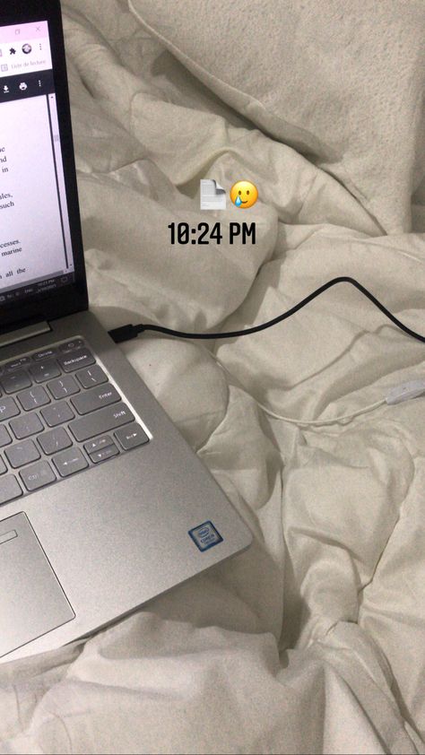 Working In Laptop Aesthetic, Dell Laptop Snapchat Story, Study With Laptop At Night, Laptop Night Snapchat Story, Late Night Laptop Aesthetic, Laptop Bed Aesthetic, Late Night Work Instagram Story, Night Work Snapchat Stories, Night Laptop Snapchat