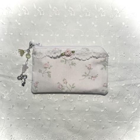 coquette coin purse🌷 shop on instagram for lower... - Depop Coin Pouch Aesthetic, Wallet Coquette, Coquette Essentials, Coquette Business, Hygiene Bag, Pouch Sewing, Cute Sewing Projects, Diy Wallet, Bff Photoshoot Poses