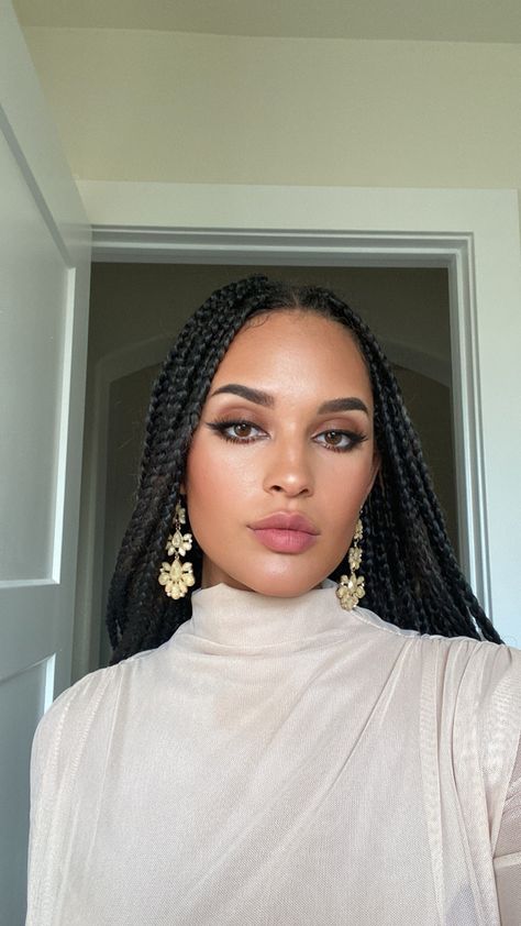 Susan Taylor Braids, Makeup For Black Skin, Brown Skin Makeup, Natural Afro Hairstyles, Box Braids Styling, Long Braids, Box Braids Hairstyles, Natural Makeup Looks, Glam Makeup