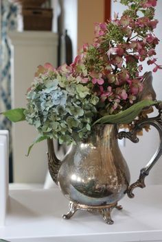 Victorian Vignettes, Thanksgiving Decorating, Fall Hydrangea, Entertaining House, Dried Hydrangeas, Silver Teapot, Home Floral Arrangements, Holiday Day, Silver Vase