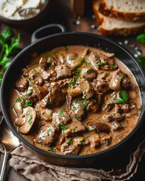 Russian Beef Stroganoff, Creamy Mushroom Sauce Recipe, Classic Beef Stroganoff, Mushroom Sauce Recipe, Creamy Mushroom Sauce, Beef Sirloin, Creamy Mushrooms, Mushroom Sauce, Beef Stroganoff