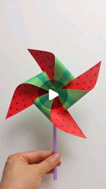 How To Make Windmill, Diy Windmill, Windmill Diy, Paper Windmill, Paper Craft Ideas, Leaf Drawing, Paper Crafts Diy Kids, November 13, School Art