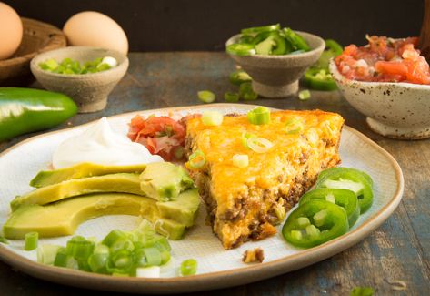 Low-Carb Crustless Taco Pie Recipe - Simply So Healthy Low Carb Taco Pie, Crustless Taco Pie, Spicy Dinner, Taco Pie Recipes, Chicken Breast With Bacon, Ketone Recipes, Recipe Inspirations, Keto Soups, Taco Pie