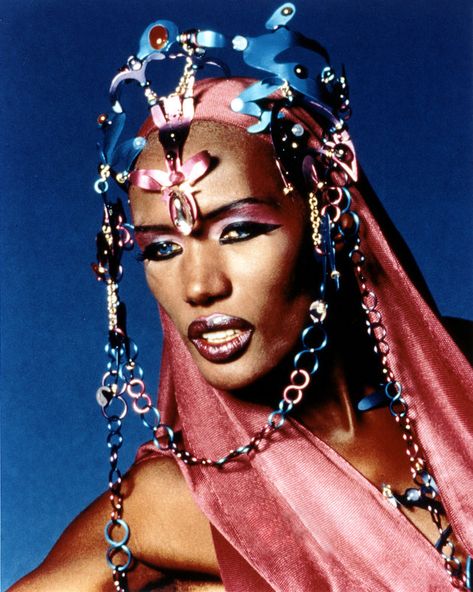 Publicity still of Jamaican singer and actress Grace Jones, 1980. (Photo by John D. Kisch/Separate Cinema Archive/Getty Images) Vintage Photos, Tekken Girls, State Of Grace, Grace Jones, Beauty Icons, Amazing Grace, Portrait Photo, Style Icon, Style Icons