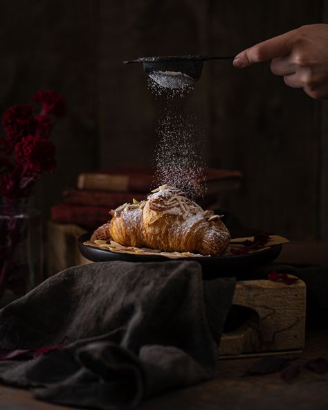 Essen, Bakery Photography, Bread Brands, Kitchen Mood Board, Photography Art Direction, Photographer Advertising, Coffee Branding, Branding Photoshoot, Advertising Photography