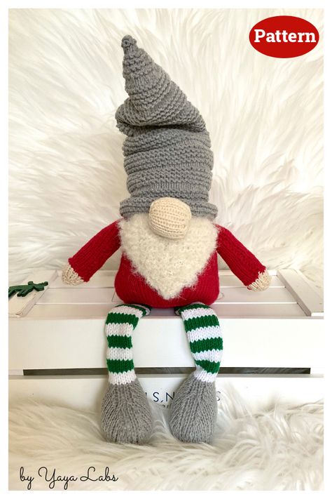 Christmas Gnome Knitting Pattern Knitted Christmas Gnomes Free Pattern, Knitted Gnomes Pattern Free, Knitted Gnome Pattern Free, Gnome Knitting Pattern Free, Knitted Gonks, Scandi Crafts, Knitted Gnomes, Holiday Knitting Patterns, Christmas Toy Knitting Patterns