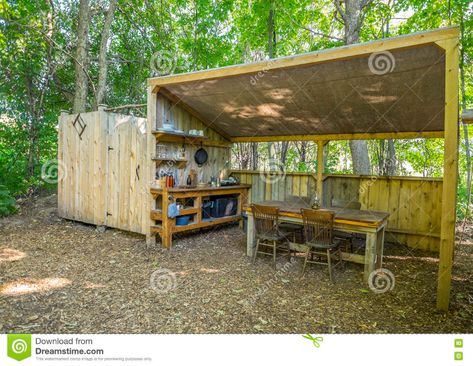 Rustic Outdoor Cooking, Kitchen Ideas Outdoor, Rustic Outdoor Kitchen, Rustic Outdoor Kitchens, Outdoor Camping Kitchen, Communal Kitchen, Outdoor Cooking Area, Outdoor Shelters, Outdoor Sinks