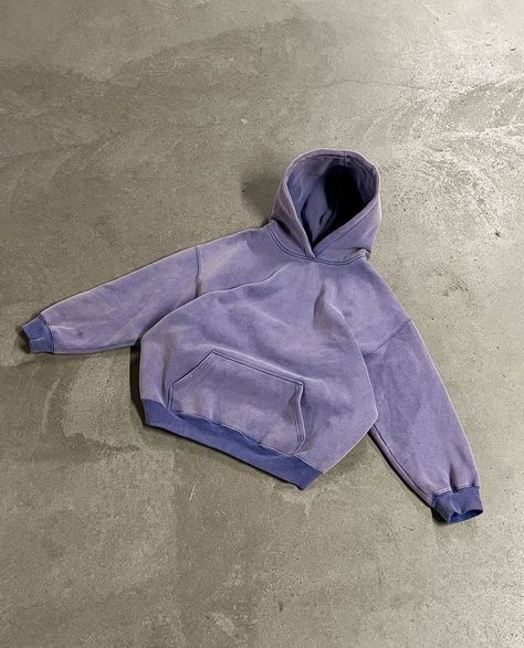 🇳🇴400 GSM @brokenoslo Sun Faded Hoodies Featuring a Cropped Oversized Drop Shoulder Fit 🍇 With a Unique Beautiful Vintage Wash ⛅️ #ClothingBrand #Fashion #Streetwear #Fashioninspo #SummerFashion #WinterFashion #FashionInspiration #OutfitIdeas #FashionStyle #FashionTrends #FashionAddict #Lookbook #NewArrivals #FashionDaily #WhatToWear Hoodie Design Inspiration, Getting Rich, Hoodie Green, Fashion Streetwear, Print Hoodie, Hoodie Design, Fashion Addict, Color Trends, Hoodie Print