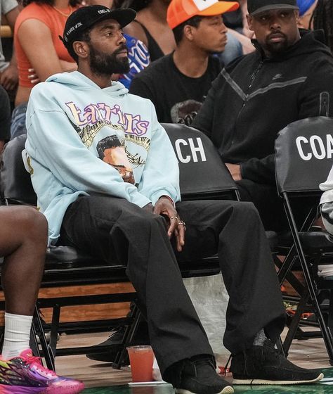 Nba Drip, Nba Outfit, Mind Over Matter, Basketball Pictures, Kyrie Irving, Man Style, Streetwear Fashion, Fitness Fashion, Nba