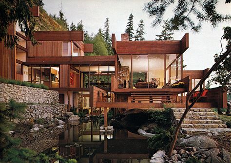 Arthur Erickson-the Graham House-built in 1965, demolished in 2007, very sad because it looks wonderful West Vancouver, Modern Masters, Casa Exterior, Design Exterior, Zaha Hadid, Style At Home, Residential Architecture, Home Fashion, Amazing Architecture