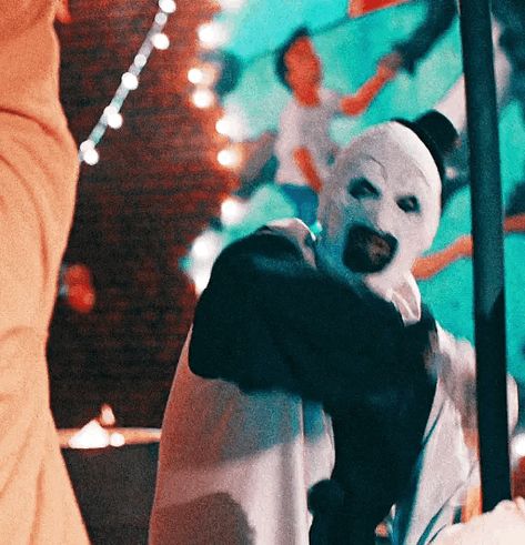 Krasue Thai Ghost, Art The Clown Gif, David Thornton, Jason Horror, Fright Fest, Art The Clown, Ayyy Lmao, Creepy Core, Clown Horror