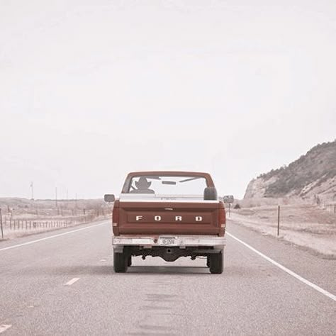 Truck Aesthetic, Truck Restoration, Country Trucks, Small Town Romance, S Aesthetic, Vintage Vehicles, Classic Pickup Trucks, Old Fords, Western Aesthetic