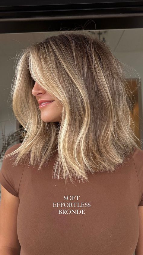 Lob Haircut Highlights, Bronde Haircolor Brunettes Short Hair, Bronze Shoulder Length Hair, Simple Blonde Balayage, Lives In Brunette Balayage, Brown Root Melt Blonde Hair, Darker Blonde Hair Color Ideas For Fall, Partial Balayage Bronde, Natural Blonde Hair Short