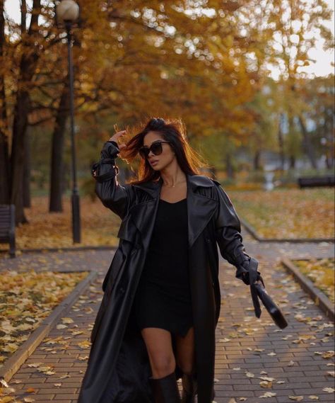 Alina Akilova, Street Fashion Photoshoot, Autumn Pictures, Photoshoot London, London Photoshoot, Diy Clothes And Shoes, Fall Photoshoot, Classy Work Outfits, Blog Instagram