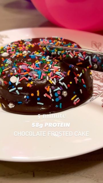 Frost Cake, Make Frosting, Black Cocoa Powder, Recipes Protein, Black Cocoa, Fitness Recipes, Healthy Swaps, High Protein Low Calorie, Chocolate Frosting