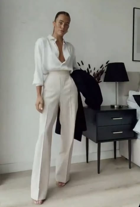 Elevated Business Casual Outfits For Women, Retreat Photoshoot, Resort Casual, Dramatic Classic, Chique Outfits, Elegant Outfits, Woman Suit Fashion, Classy Work Outfits, Stylish Work Outfits