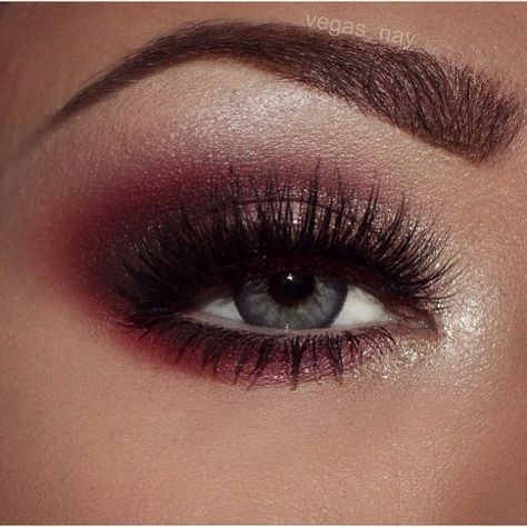 #oldie love maroons Maroon Makeup, Maroon Eye Makeup, Maroon Eyeshadow, Maroon Lipstick, Prom Eyes, Burgundy Makeup, Ball Makeup, Dark Lipstick, Black Eyeshadow