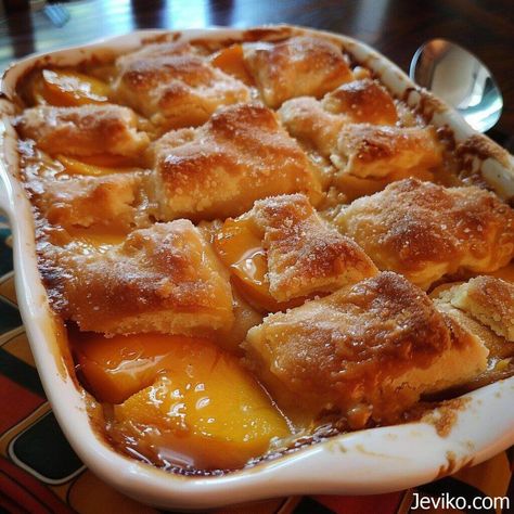 Triple Crust Peach Cobbler - Life with Susan Triple Crust Peach Cobbler, Cobbler Crust, Parmesan Roasted Potatoes, Peach Desserts, Peach Cobbler Recipe, Baked Garlic, Canned Peaches, Peach Recipe, Flaky Crust