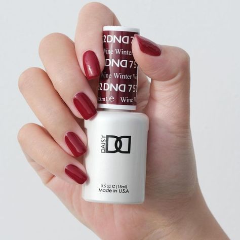 Dnd Wanna Wine, Dnd 752 Winter Wine, Dnd Winter Wine, Dnd Winter Berry, Dnd Gel Polish Colors Winter, Dnd Dip Powder Colors, Daisy Nail Designs, Daisy Nail Design, Dnd Polish