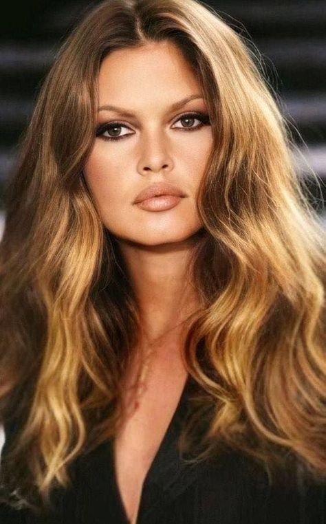 Bridgett Bardot Bardot Makeup, Brigitte Bardot Hair, Bardot Hair, Throwback Pic, Bridgette Bardot, Bridget Bardot, Bardot Style, Brigitte Bardot, Great Hair