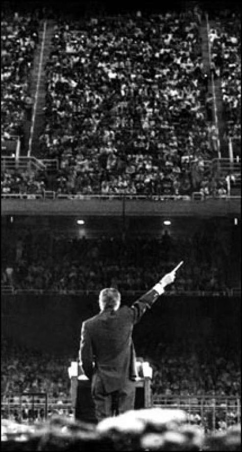 74,000 pack the Kingdome to listen to the Rev. Billy Graham 1n 1976. Rev Billy Graham, Christian Images, Billy Graham, The Rev, God's Plan, Gods Plan, Central Europe, Male Portrait, Wasp