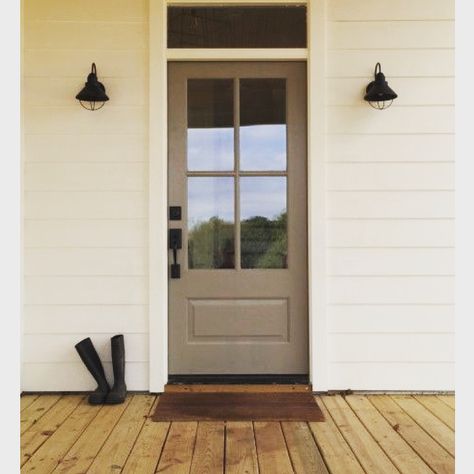 Just nailed down our decision to go with exterior doors like these, except all of them 8 ft. tall. 🙌🏼 We decided to go with a single front… House Front Porch, Front Door Paint Colors, Farmhouse Front Door, Door Paint Colors, Cottage Renovation, Door Inspiration, Painted Front Doors, House Front Door, Farmhouse Front