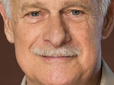 Gerald McRaney Recalled How James Garner Once Kicked His Agent Out of a Trailer For Being Rude - NewsBreak James Garner Movies, Lauren Tewes, Gerald Mcraney, Jim Nabors, Obama Daughter, Harvey Korman, James Arness, Cybill Shepherd, Bridget Moynahan