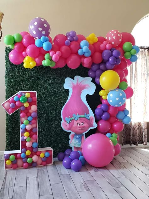 Stella Noella's Birthday Bash | CatchMyParty.com Trolls Birthday Party Backdrop, Trolls Birthday Backdrop, Trolls Balloon Decoration, Trolls 1st Birthday Party Girl, Trolls 1st Birthday Party Ideas, Poppy Trolls Birthday Party, Trolls Birthday Decorations, Troll Themed Birthday Party, Trolls Bday Party Ideas