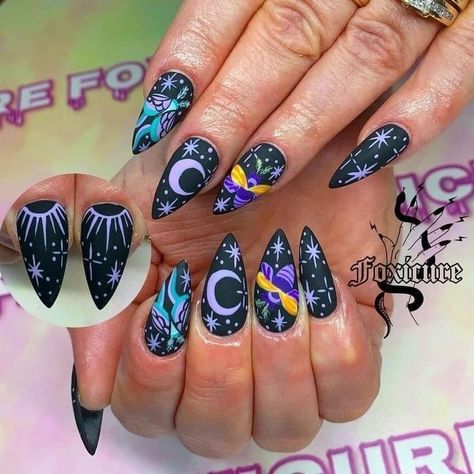 Lunar Moth Nail Art, Spooky Spring Nails, Moth Nail Art, Spring Goth Nails, Moth Nails, Easter Nail Ideas Spring, Spring Nails Art Designs, Alt Nails, Trippy Nails