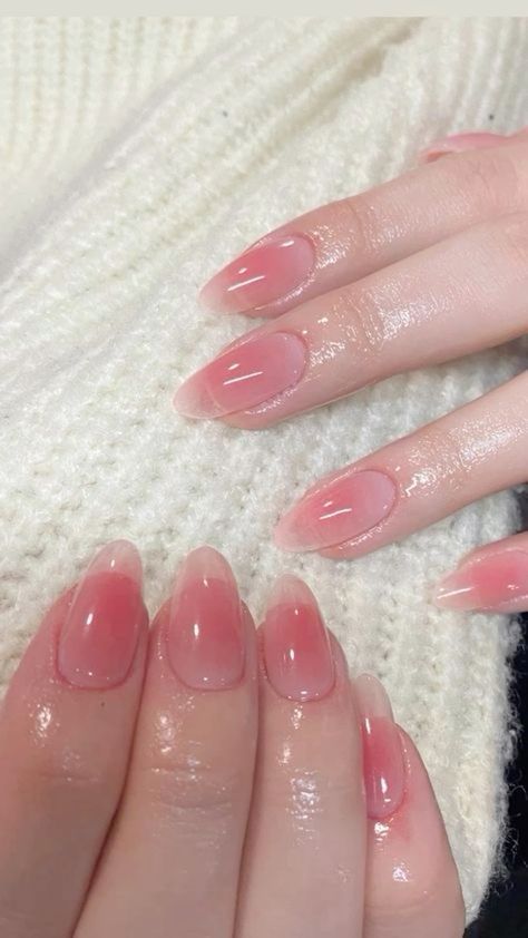 Asian Nails, Amazing Nails, Spring Nail Designs, Subtle Nails, Gel Nails Diy, Brighter Days, Culture Magazine, Blush Nails, Really Cute Nails