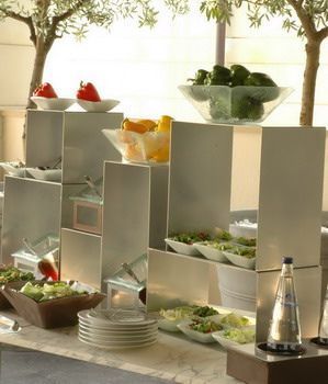 Wedding Buffet Ideas, Buffet Food Display, Salad Buffet, Buffet Presentation, Buffet Set Up, Buffet Stand, Catering Food Displays, Catering Buffet, Buffet Ideas