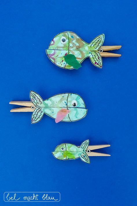 Unsere liebsten Tischsprüche und lustige Klammerfiguren | bel macht blau Fish Tales, Teaching Lessons, Kids Art Projects, Primary School, Art Show, Beach Trip, Art Classes, Art School, Art For Kids