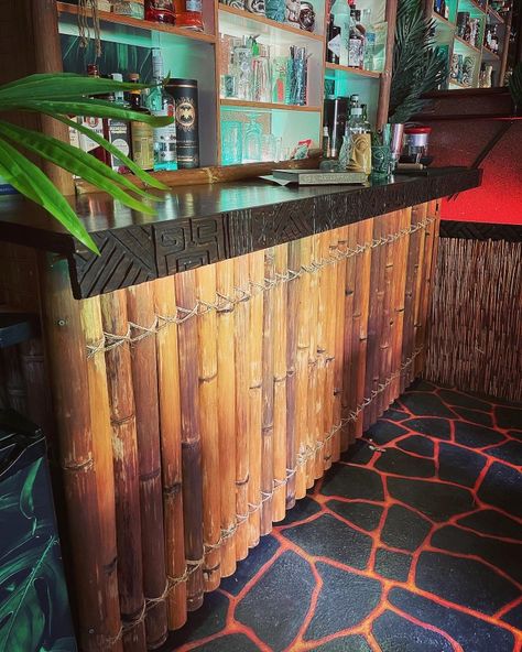 Tiki Bars Diy, Home Tiki Bar, Tiki Restaurant, Nautical Bar, Coastal Cottage Style, Tiki Bar Decor, Tiki Lounge, Tiki Art, Game Room Family