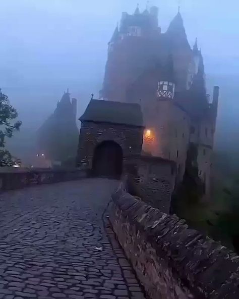 Castle Lighting, Real Poetry, Romanian Castles, Eltz Castle, Castle In Germany, Scotland Aesthetic, Switzerland Hiking, Real Castles, Peles Castle