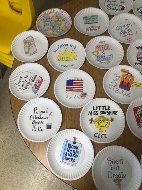 Summer Camp Awards Camp Counselor Gifts, Paper Plate Awards, Cabin Activities, Camp Awards, Summer Camp Counselor, Funny Awards, Teacher Motivation, Teacher Awards, Award Ideas