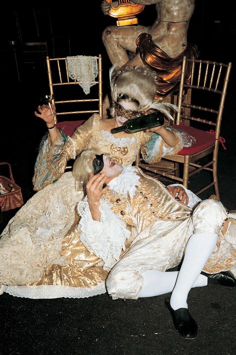 <span class="date">1979</span>  All the Sun Kings and Queens <span class="dek">Thirty-three years before Karl Lagerfeld  showed a Chanel collection at the real Versailles, he re-created the palace at Studio 54. </span> Versailles Party, Roxanne Lowit, Marie Antoinette Party, Glamour Vintage, Terry Pratchett, After Midnight, A Series Of Unfortunate Events, Grunge Vintage, Studio 54