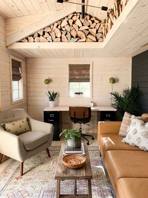 A rustic office is usually marked by exposed architectural details (such as wood beams), matching wood furniture, vintage treasures, and heartfelt pieces of decor that showcase your personality. Whether your rustic office is located in a shed outside or in a corner of your bedroom, we're here with six ideas to inspire a makeover. #hunkerhome #office #homeoffice #rustic #rusticoffice Metalsmith Studio, Yurt Homes, Bunkhouse Ideas, Modern Rustic Office, Home Office Loft, She Shed Office, Barn Office, Office Loft, Cabin Office