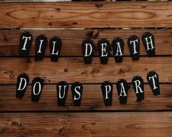 October Wedding Decor, Goth Banner, Gothic Wedding Decorations, Halloween Wedding Reception, Horror Wedding, Bach Weekend, Anniversary Decoration, Banner Wedding, Skull Wedding