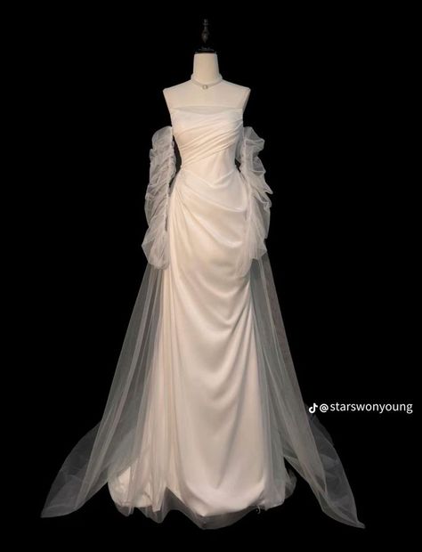 Wedding Dress Fairytale, Fairytale Wedding Dress, Wedding Dress Romantic, Romantic Wedding Dress, Unique Wedding Dresses, Fairy Tale Wedding Dress, Simple Wedding Dress, Dresses Unique, Dresses Simple