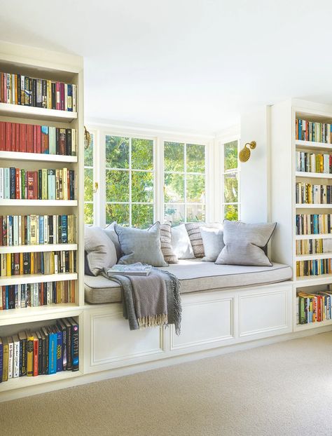 Home decor ideas – 40 chic interior design schemes Reading Nook In Front Of Window, Small Loft Library Ideas, Book Nook With Window, Home Library With Windows, Library With Window Seat, Window Seat Library, Loft Reading Nook, Reading Nook Window Seat, Reading Nook Window