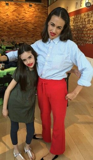 Haters Back Off Miranda Sings, Miranda Sings Outfit, Coleen Balinger, Miranda Sings Funny, Miranda Sing, Court Room, Arts Education Quotes, Colleen Ballinger, Miranda Sings