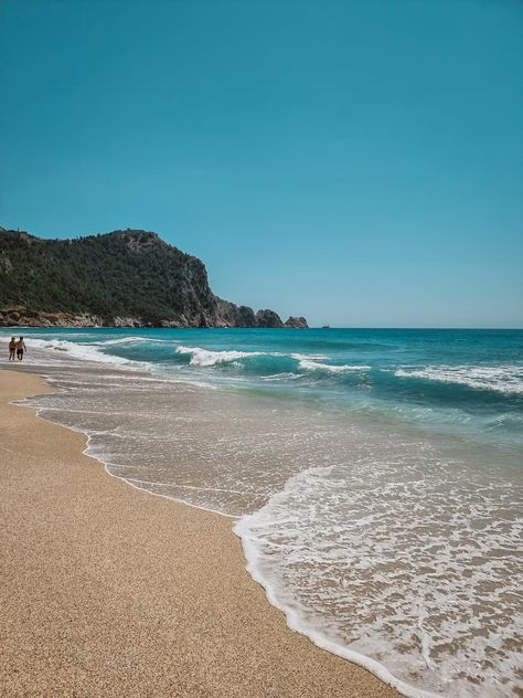 Turkey Resorts, Turkey Beach, Turkey Places, Alanya Turkey, Istanbul Airport, Seascape Photography, Turkey Travel, Summer Wallpaper, Picnic Area