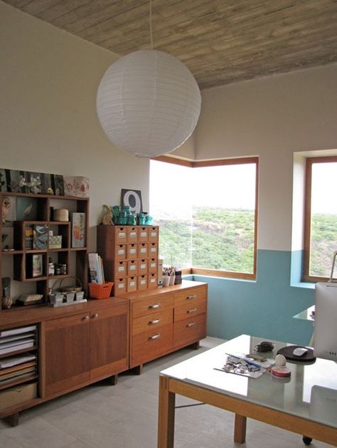 Mini Loft, Corner Window, Studio Organization, Creative Workspace, Writing Space, A Living Room, Studio Space, Home Studio, 인테리어 디자인