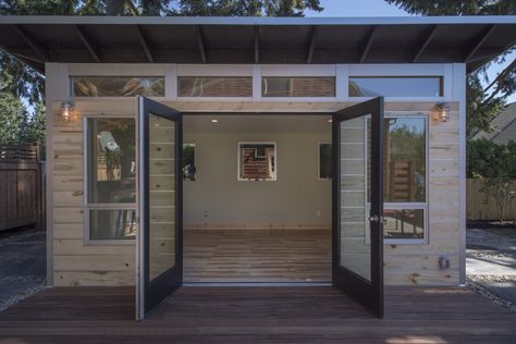 Photography Studio Shed, Backyard Yoga Studio, Yoga Shed, Backyard Yoga, Gym Shed, Home Studio Design, Backyard Gym, Office Shed, Shed Office