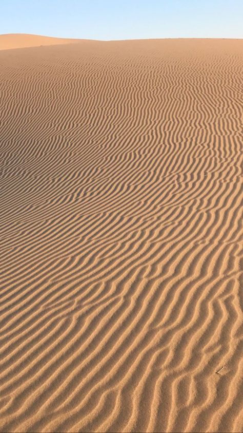 Desert Texture, Desert Waves, Desert Aesthetic, Desert Colors, Desert Sand, Sand Dunes, Patterns In Nature, Insta Photo Ideas, Color Textures