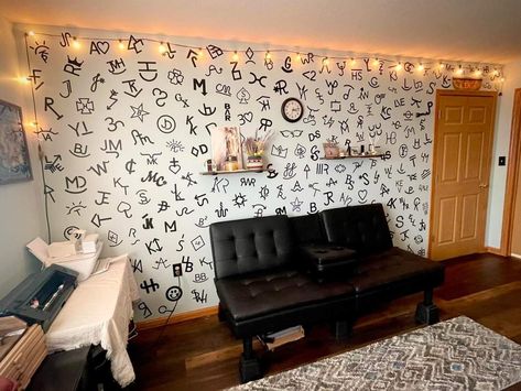 Western Brand Wall, Western Accent Wall, Western Room Ideas, Brand Wall, Cowboy Room, Country Bedroom Decor, Western Rooms, Baby Playroom, Boys Bedroom Makeover